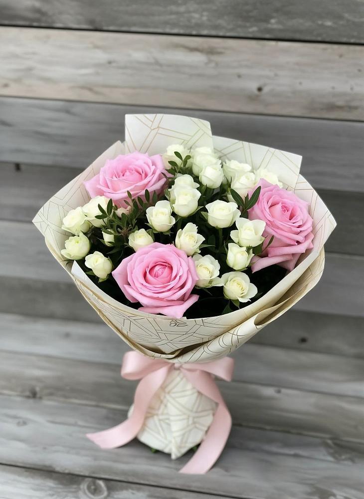 Букет цветов из: Розы в Целеево