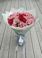 Букет цветов из:  Альстромерии в Целеево