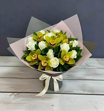 Букет цветов из:  Орхидеи и Розы в Целеево