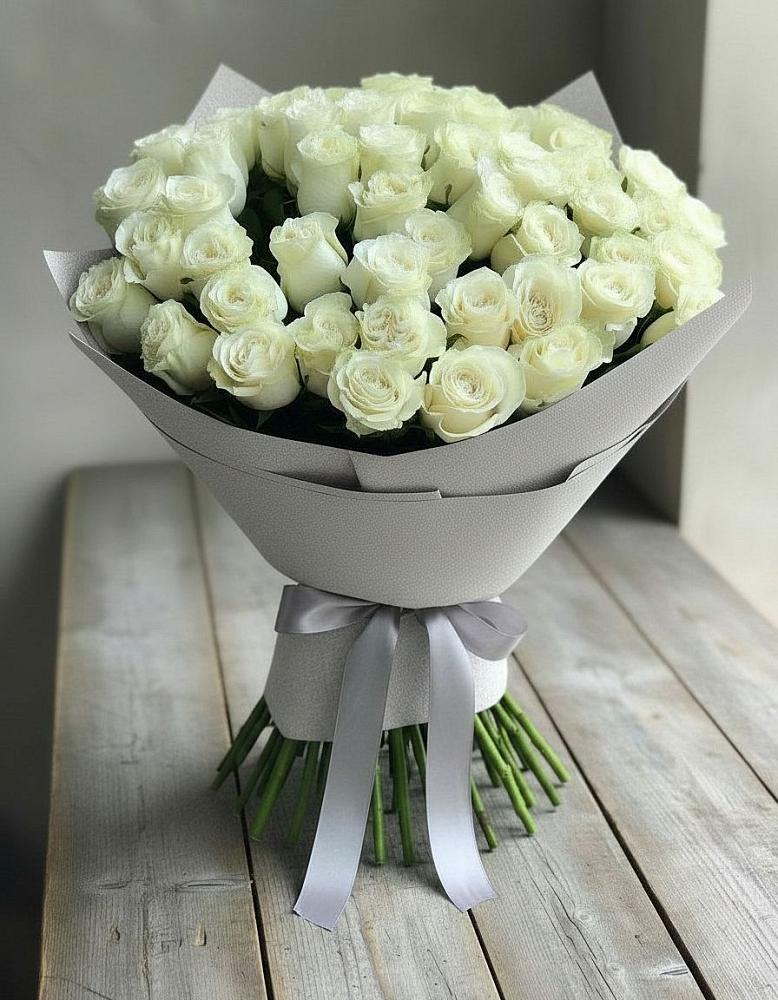 Букет 35 Белых роз в Целеево
