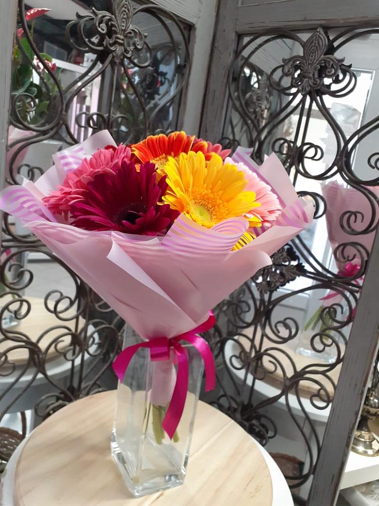 Букет цветов из: Герберы в Целеево