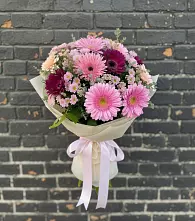 Букет цветов из:  Герберы и Хризантемы в Целеево