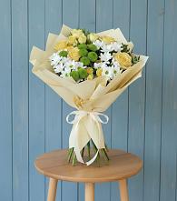 Букет цветов из:  Хризантемы и Розы в Целеево