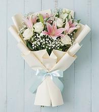 Букет цветов из:  Лилии в Целеево