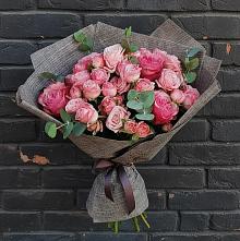 Букет цветов из:  Розы в Целеево